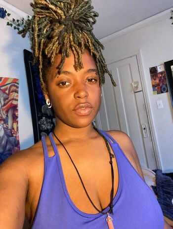 Full leaked Hunnybee alleh private onlyfans photo