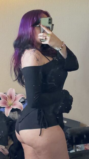 Full leaked Hunnylulu private photo