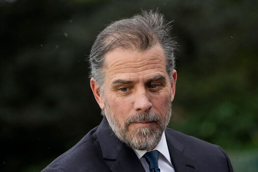 Full leaked Hunter biden page private photo