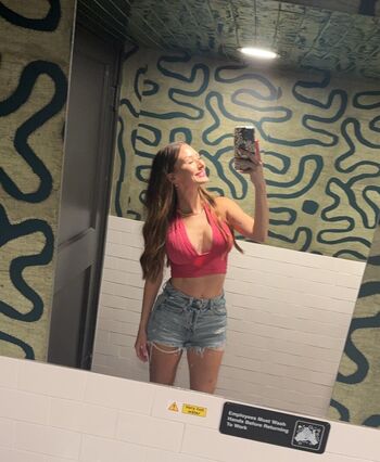 Full leaked Hunter nikole private photo
