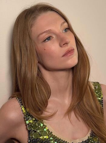 Full leaked Hunter schafer private photo