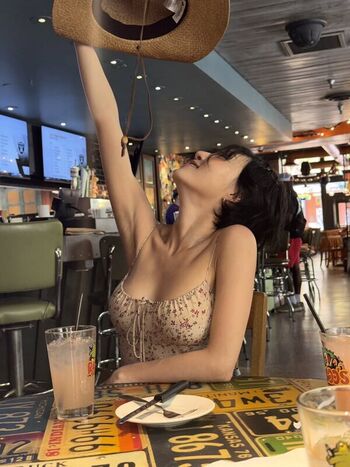 Full leaked Hwasa private photo