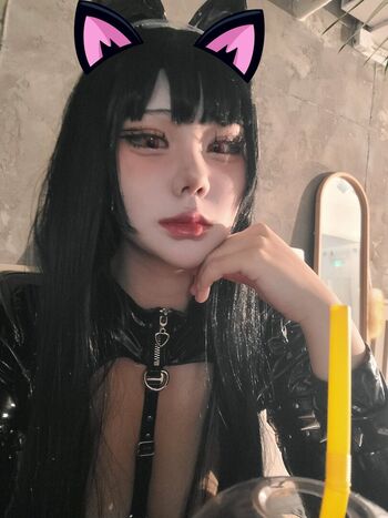 Full leaked Hy sung private photo