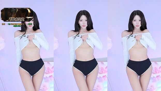 Full leaked Hyeming private photo