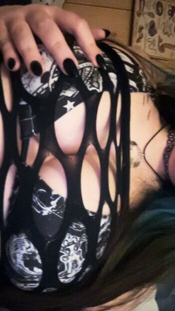 Full leaked Hzllzbound private onlyfans photo