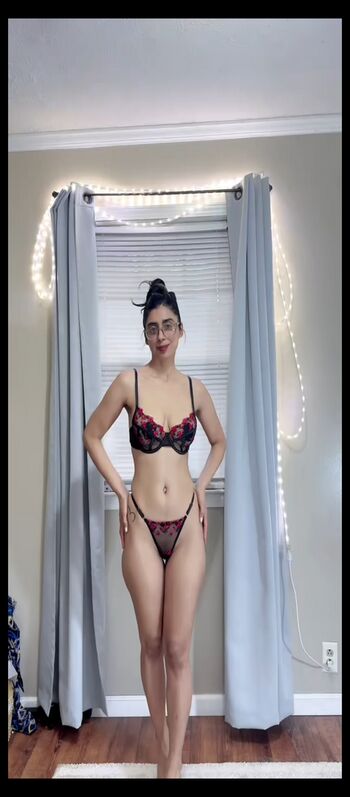 Full leaked Iamaqsapervaiz private onlyfans photo
