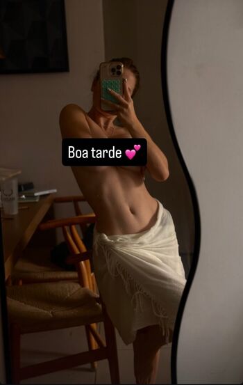Full leaked Iamcarlavoicu private photo