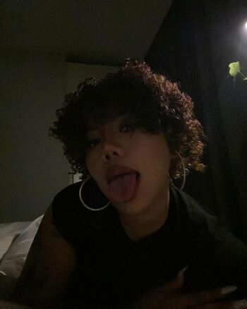 Full leaked Iamchihuchakbo page private photo