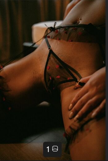 Full leaked Iamserenaelektra private photo
