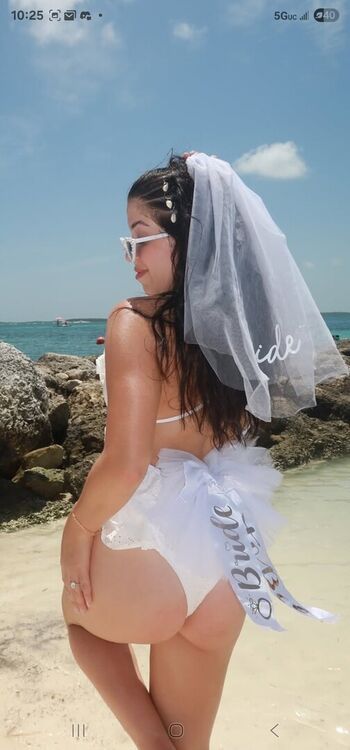 Full leaked Iamsofiabella private onlyfans photo