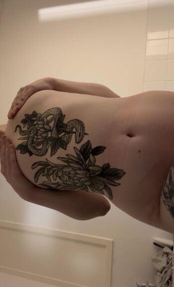 Full leaked Iceinmyblood private onlyfans photo