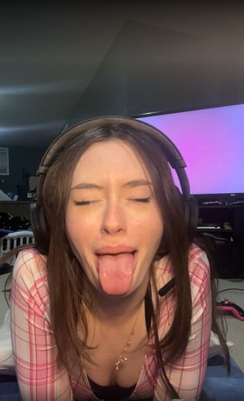Full leaked Iceyqueen private photo
