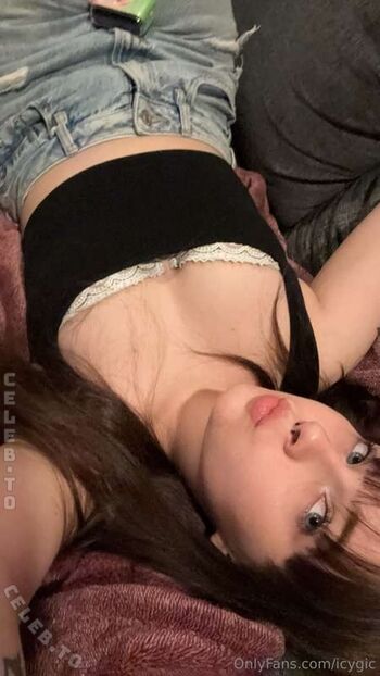 Full leaked Icygic private photo