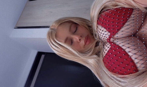 Full leaked Idanielavilla page private photo