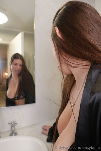 Full leaked Ieasybella private photo