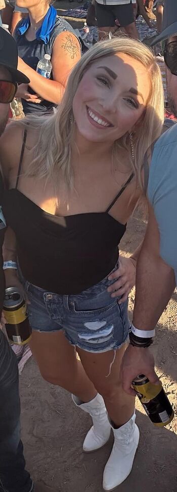 Full leaked Igobybambii private onlyfans photo