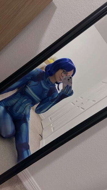 Full leaked Iiizwerg private onlyfans photo