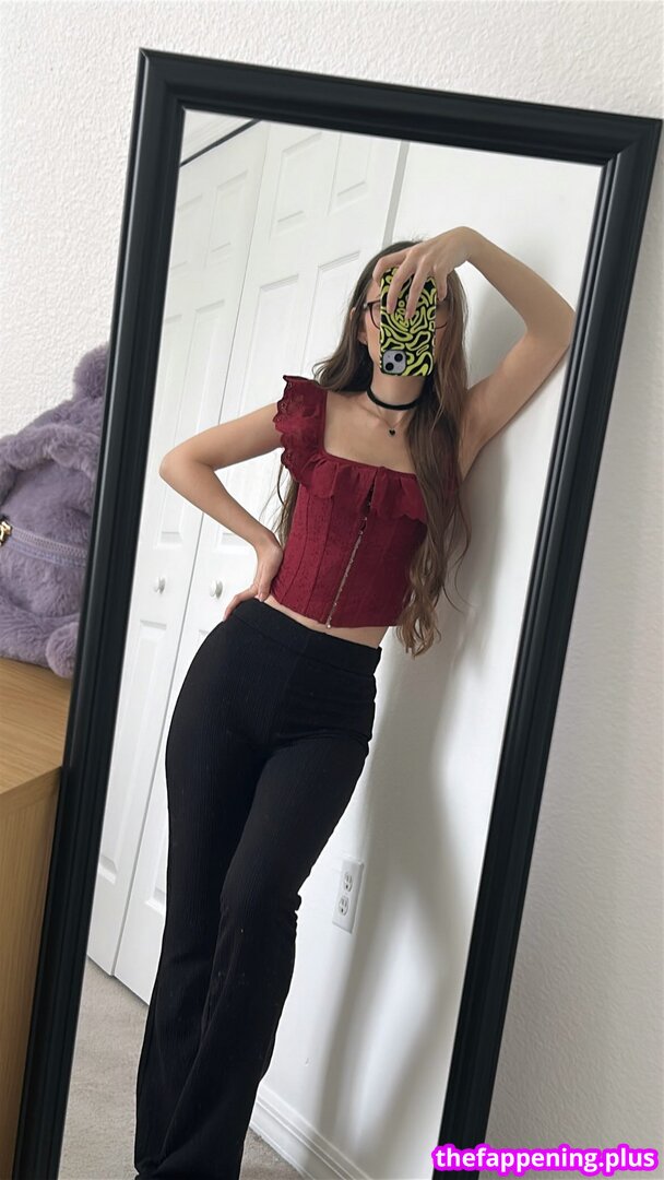 iiiZwerg Nude OnlyFans Photo #58