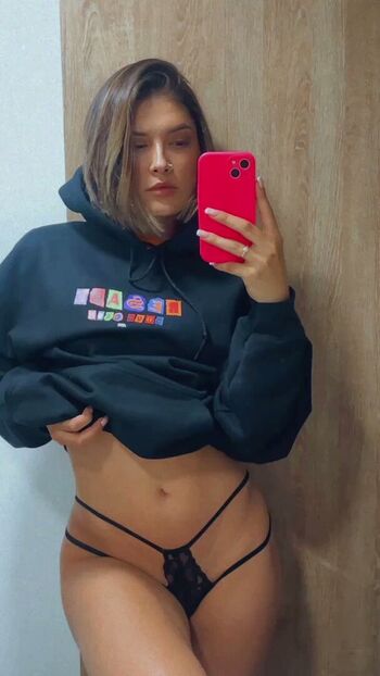 Full leaked Ilauravelasquez private photo