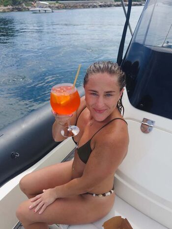 Full leaked Ilona maher private photo
