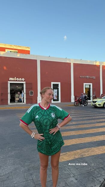 Full leaked Ilonaaln private onlyfans photo