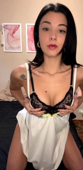 Full leaked Ilonamaher private photo