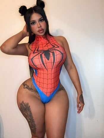Full leaked Iluvcinnie private photo