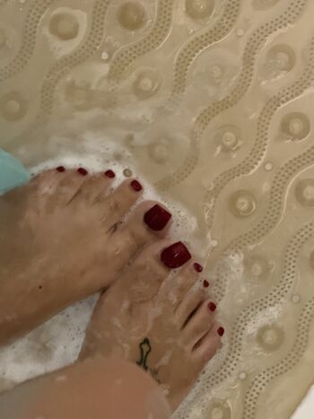 Full leaked Iluvfatitties private photo