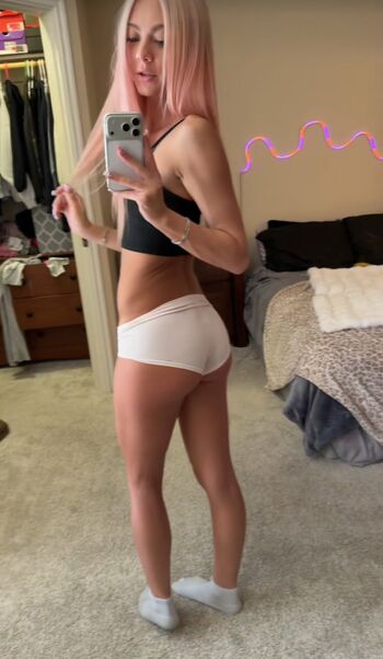 Full leaked Iluvjennixo private photo