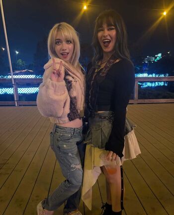 Full leaked Iluvmeww page private onlyfans photo