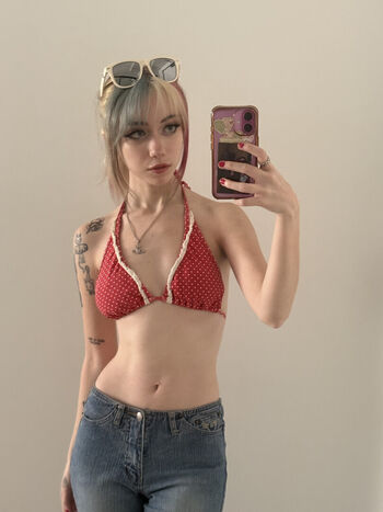 Full leaked Iluvmeww page private onlyfans photo