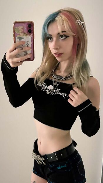 Full leaked Iluvmeww page private onlyfans photo