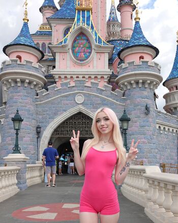 Full leaked Iluvmeww page private onlyfans photo