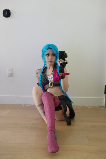 Full leaked Iluvmeww page private photo