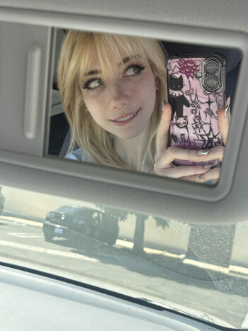 Full leaked Iluvmeww private photo