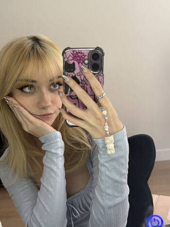 Full leaked Iluvmeww private photo