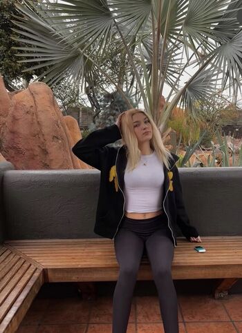 Full leaked Iluvsavyy private photo
