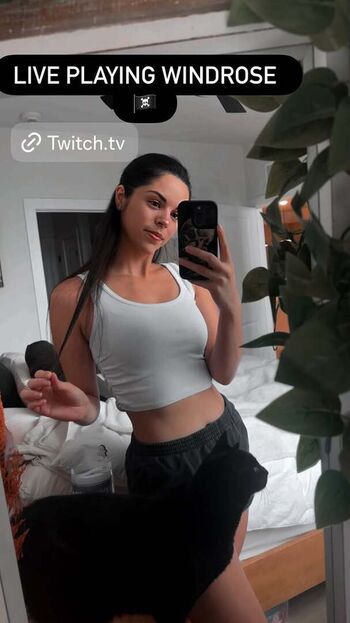 Full leaked Imamethystt private photo