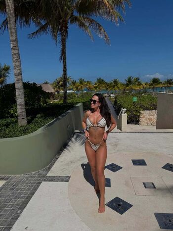 Full leaked Imoszka private onlyfans photo