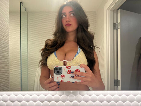 Full leaked Imsiiimone private photo