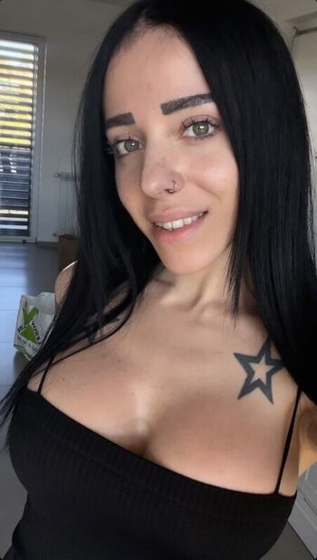 Full leaked Imviolet private photo