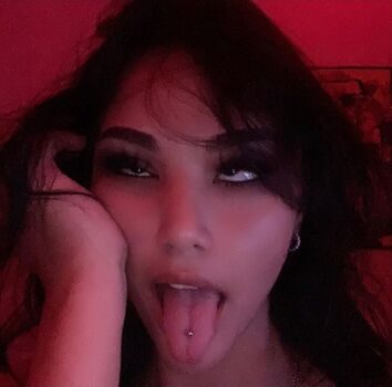 Full leaked Inan private onlyfans photo