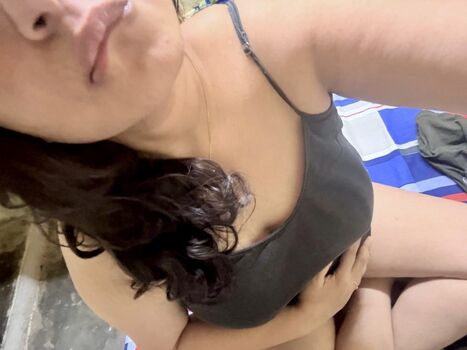 Full leaked Indian naughty stuff page private photo