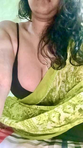 Full leaked Indian naughty stuff page private photo