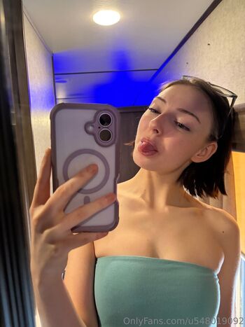 Full leaked Indieellis private photo