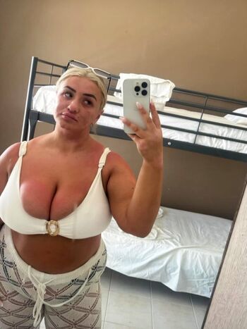 Full leaked Indigo private photo