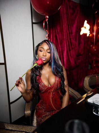 Full leaked Indiyah polack private onlyfans photo