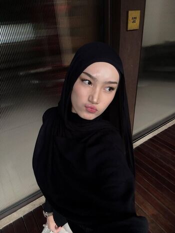 Full leaked Indonesian girls private onlyfans photo