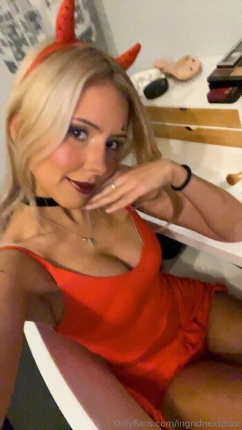 Full leaked Ingridnextdoor private photo
