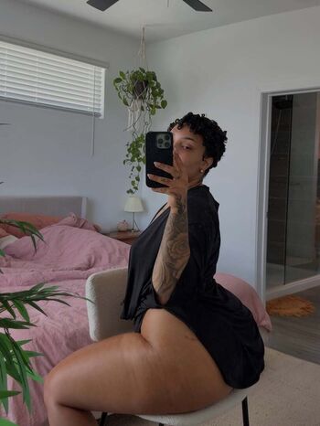 Full leaked Inherbedroomm private onlyfans photo